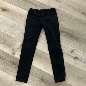 Girls Black skinny jeans!